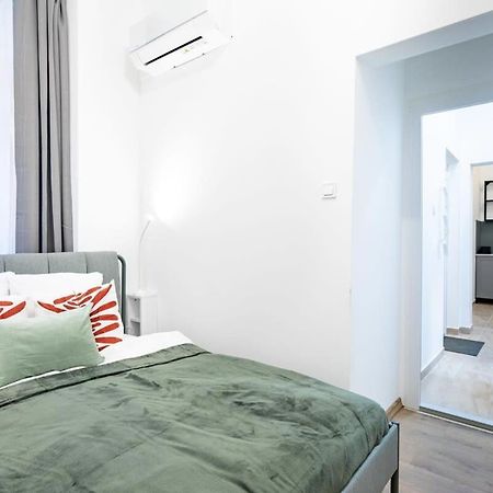 Central - New - Comfy Ac Studio 布达佩斯 外观 照片